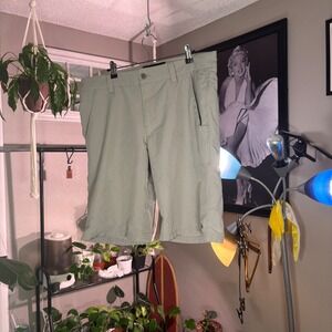 Oakley Shorts Mens 36 Gray Nylon Stretch Flat Front Golf Hiking Techwear